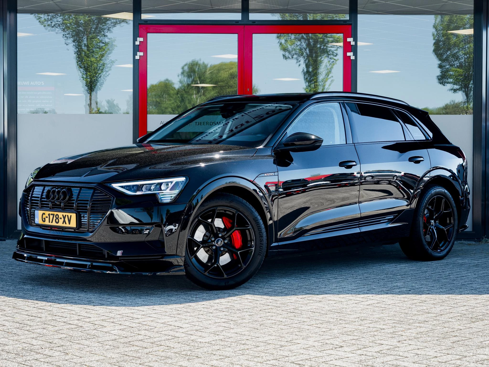 Hoofdafbeelding Audi e-tron