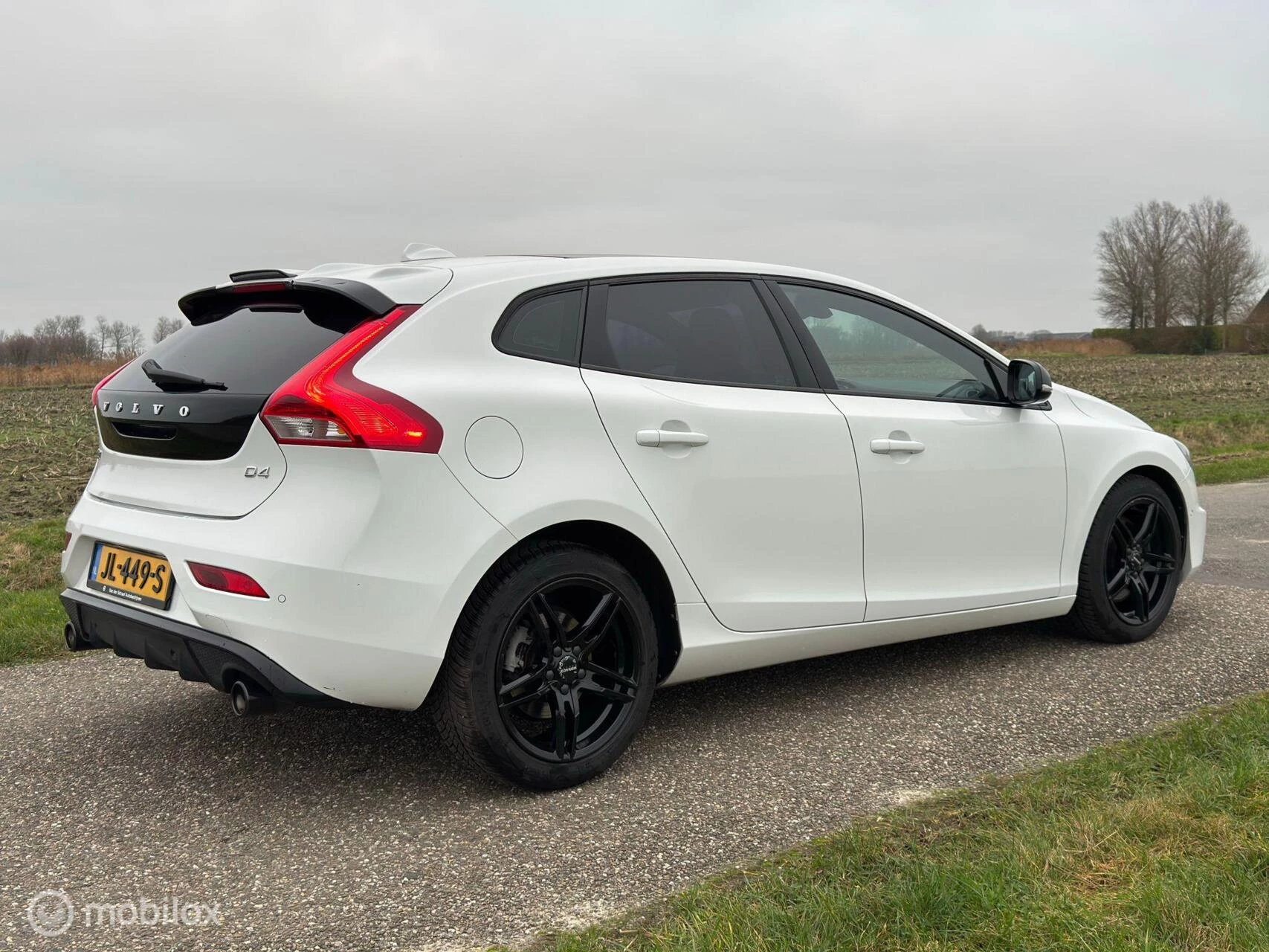 Hoofdafbeelding Volvo V40