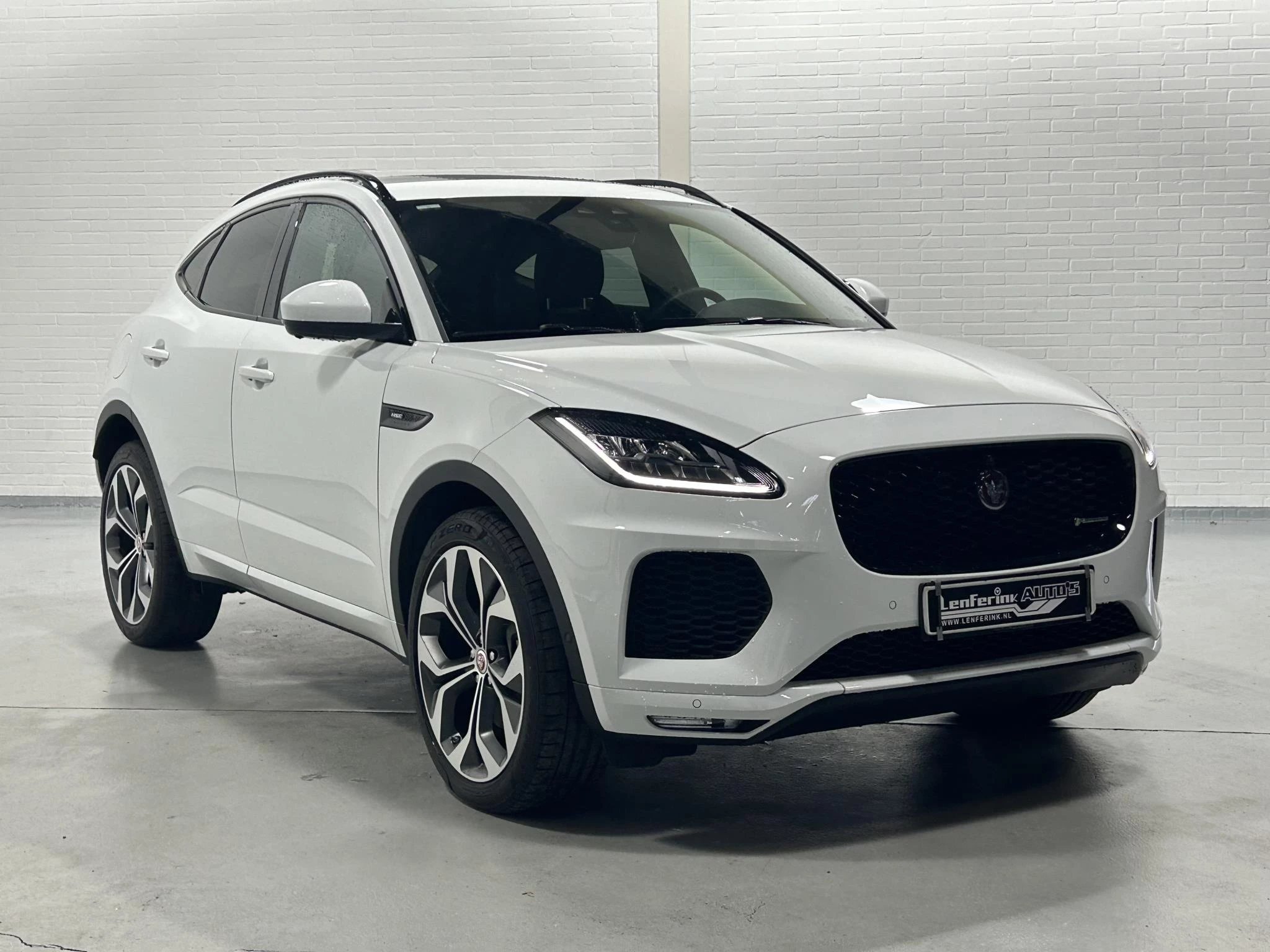 Hoofdafbeelding Jaguar E-PACE