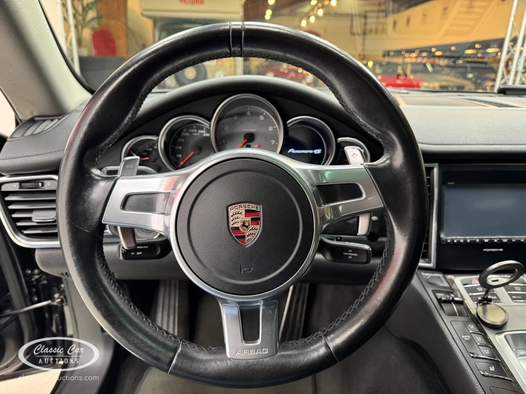 Hoofdafbeelding Porsche Panamera