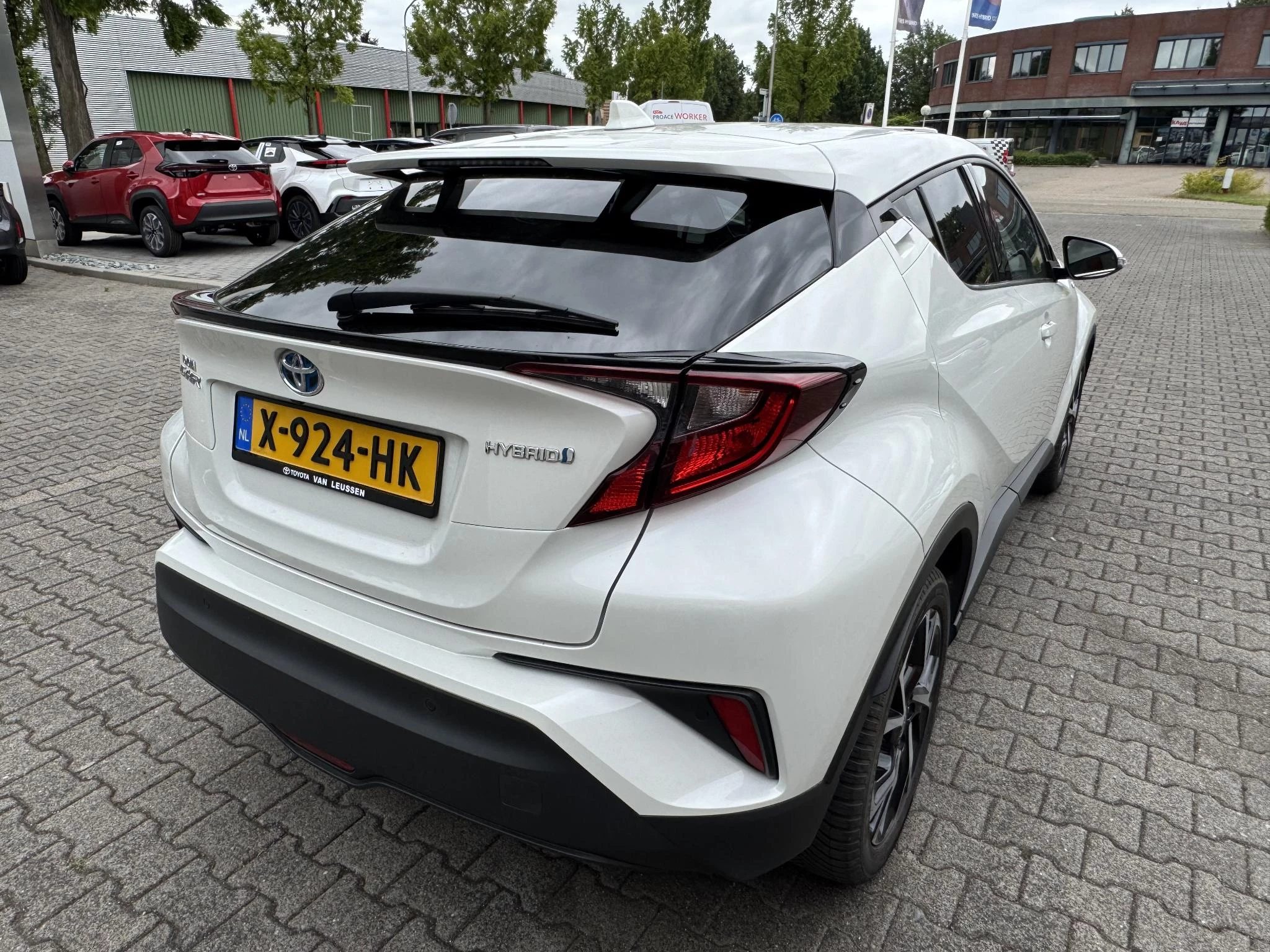 Hoofdafbeelding Toyota C-HR
