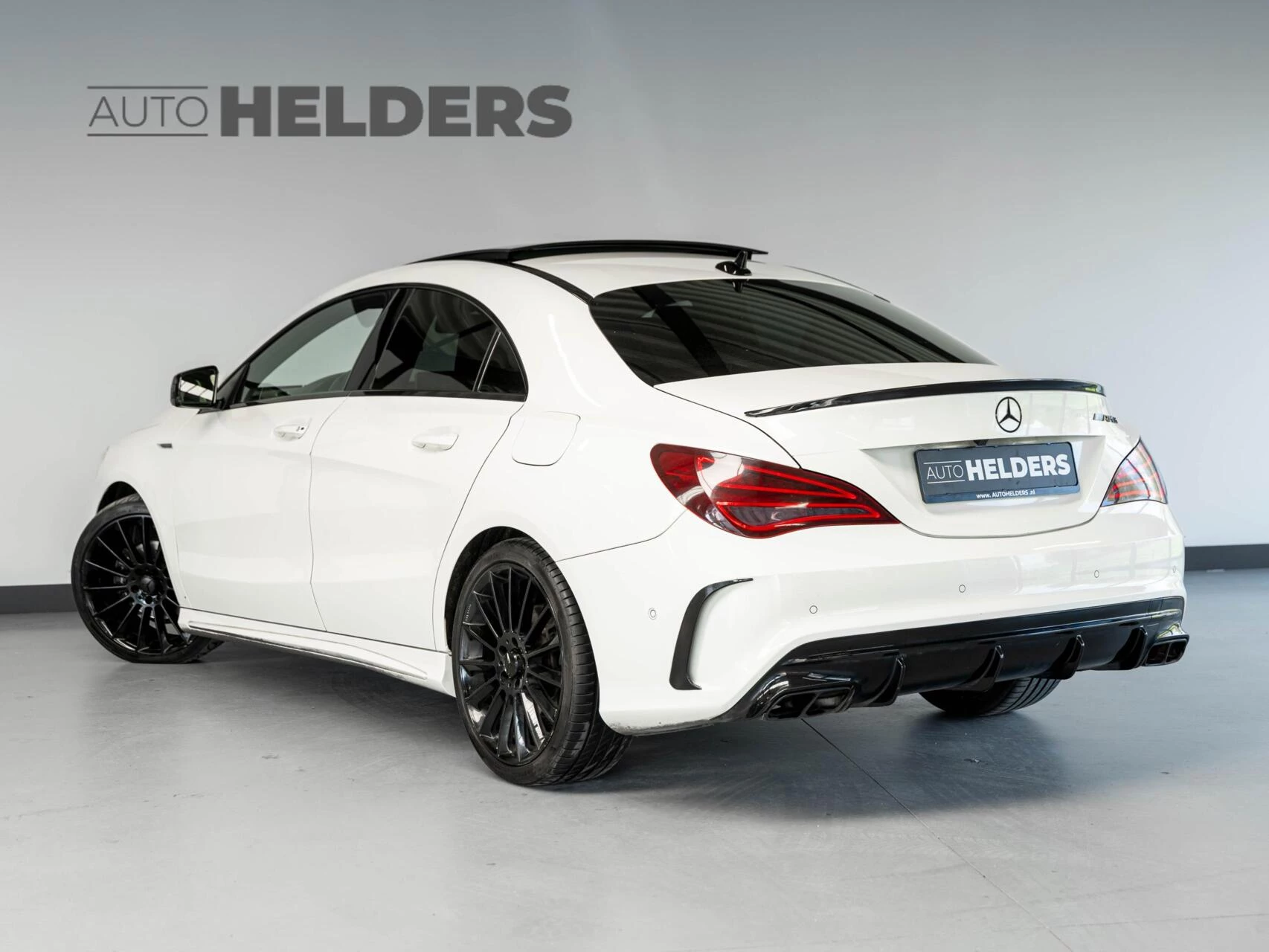 Hoofdafbeelding Mercedes-Benz CLA