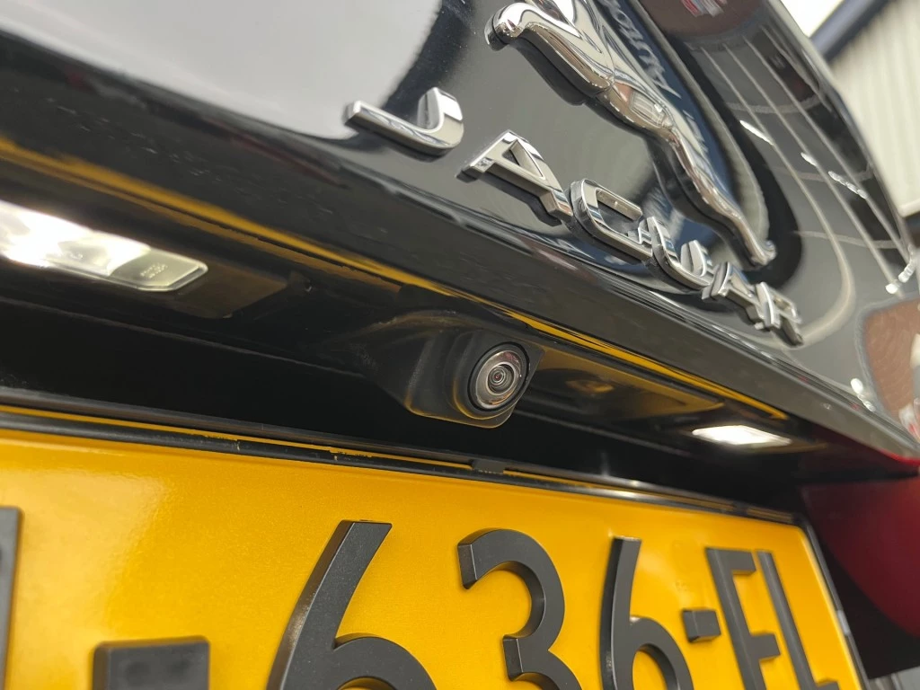 Hoofdafbeelding Jaguar XE