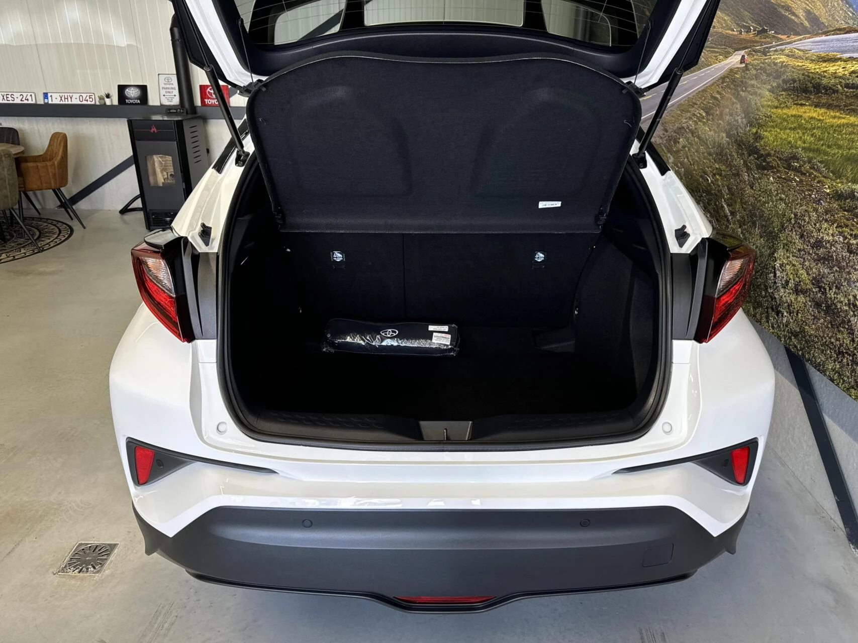 Hoofdafbeelding Toyota C-HR