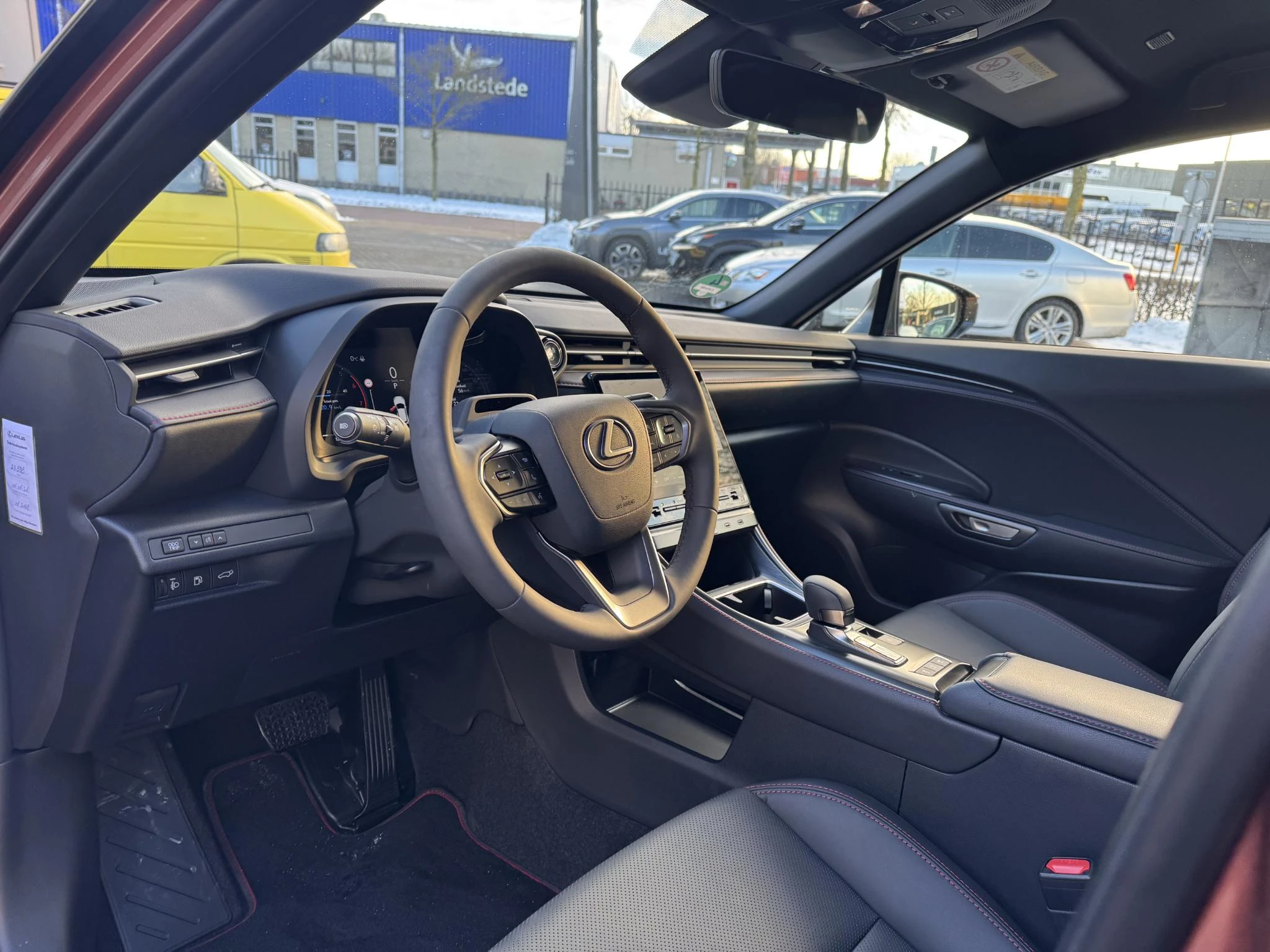 Hoofdafbeelding Lexus LBX