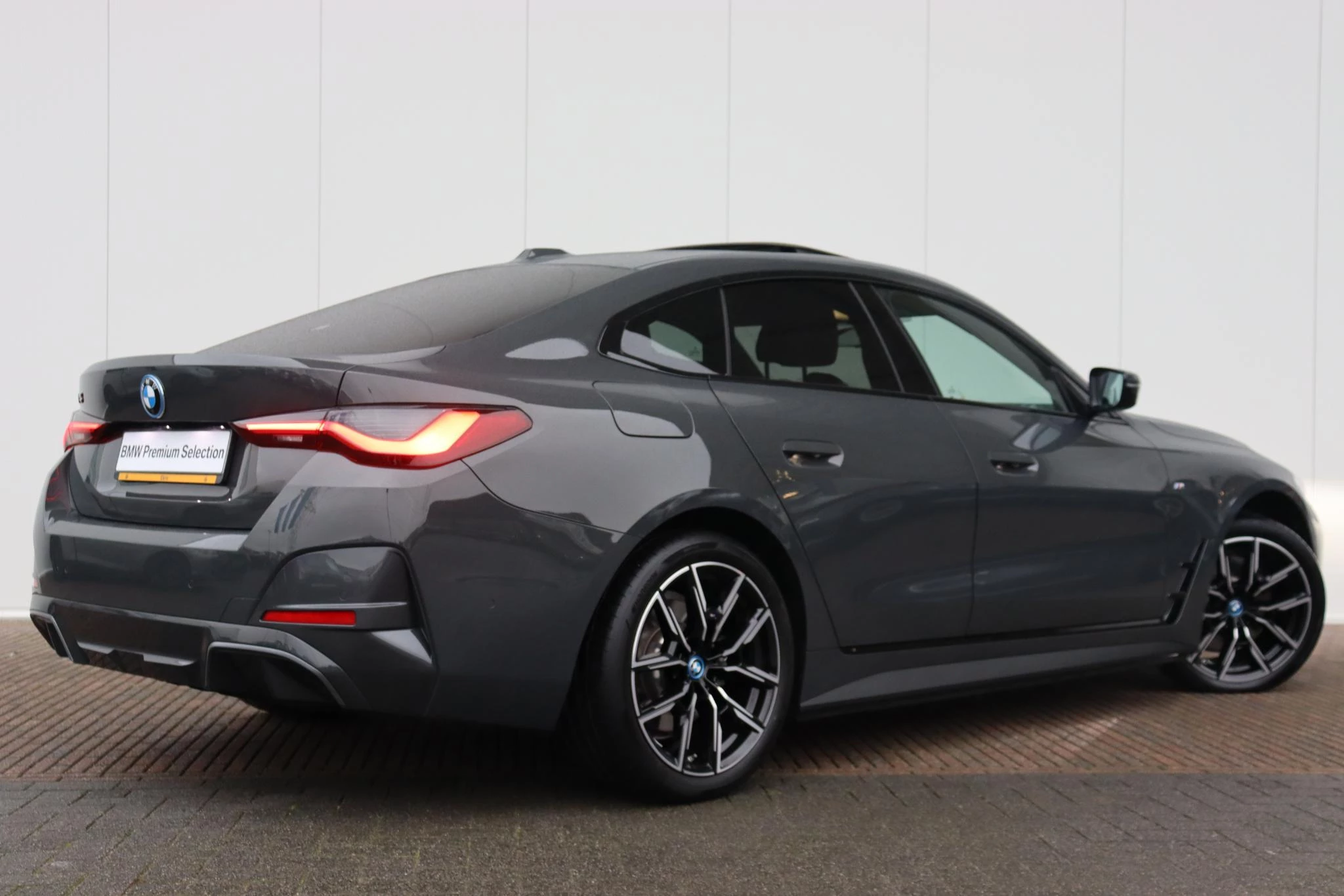 Hoofdafbeelding BMW i4