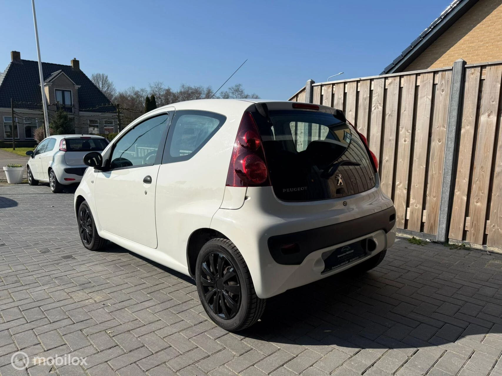 Hoofdafbeelding Peugeot 107