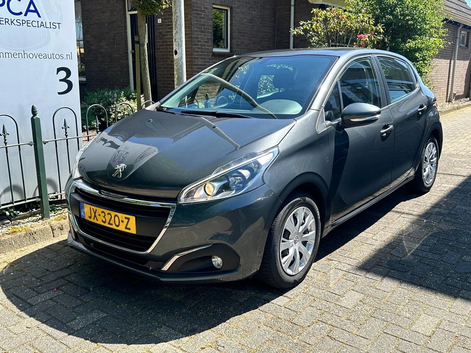 Hoofdafbeelding Peugeot 208