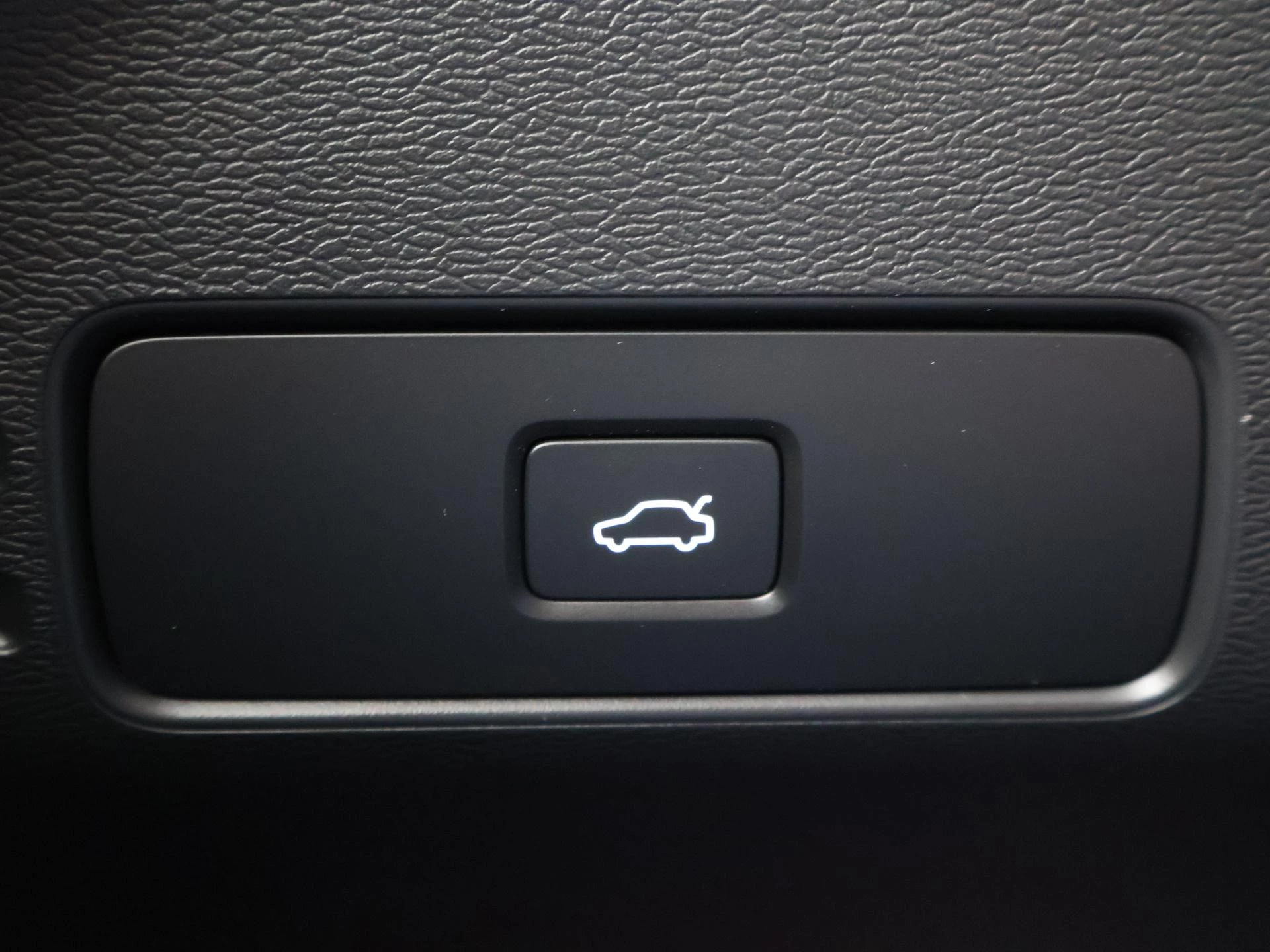 Hoofdafbeelding Volvo C40