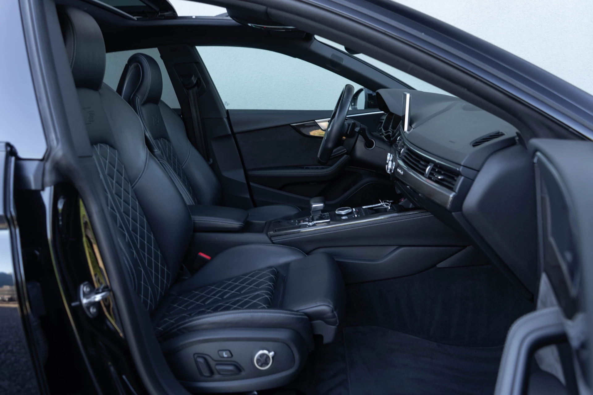 Hoofdafbeelding Audi S5
