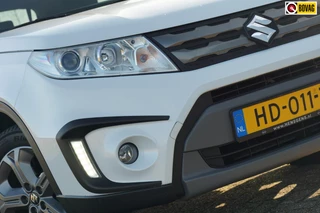 Hoofdafbeelding Suzuki Vitara Suzuki Vitara 1.6 Exclusive Automaat - Arctic White/Black - Nieuwstaat