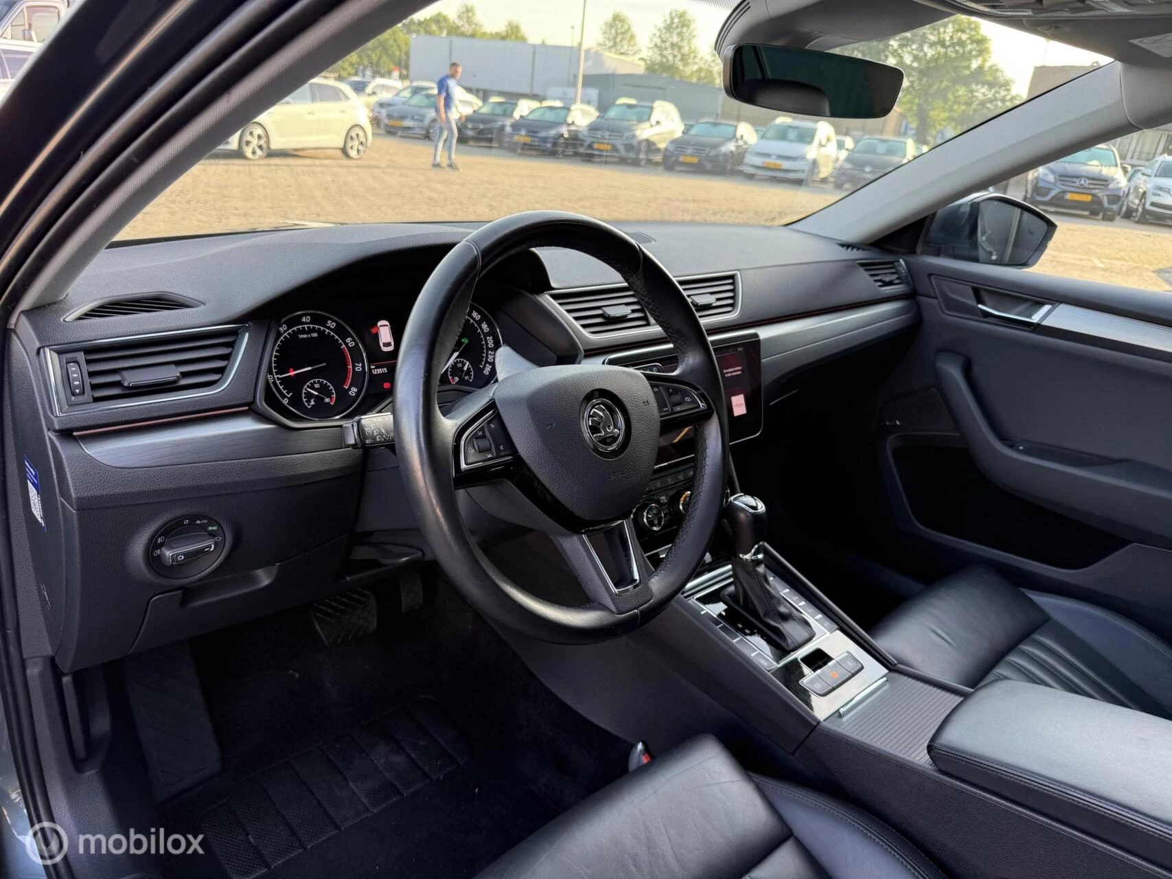 Hoofdafbeelding Škoda Superb