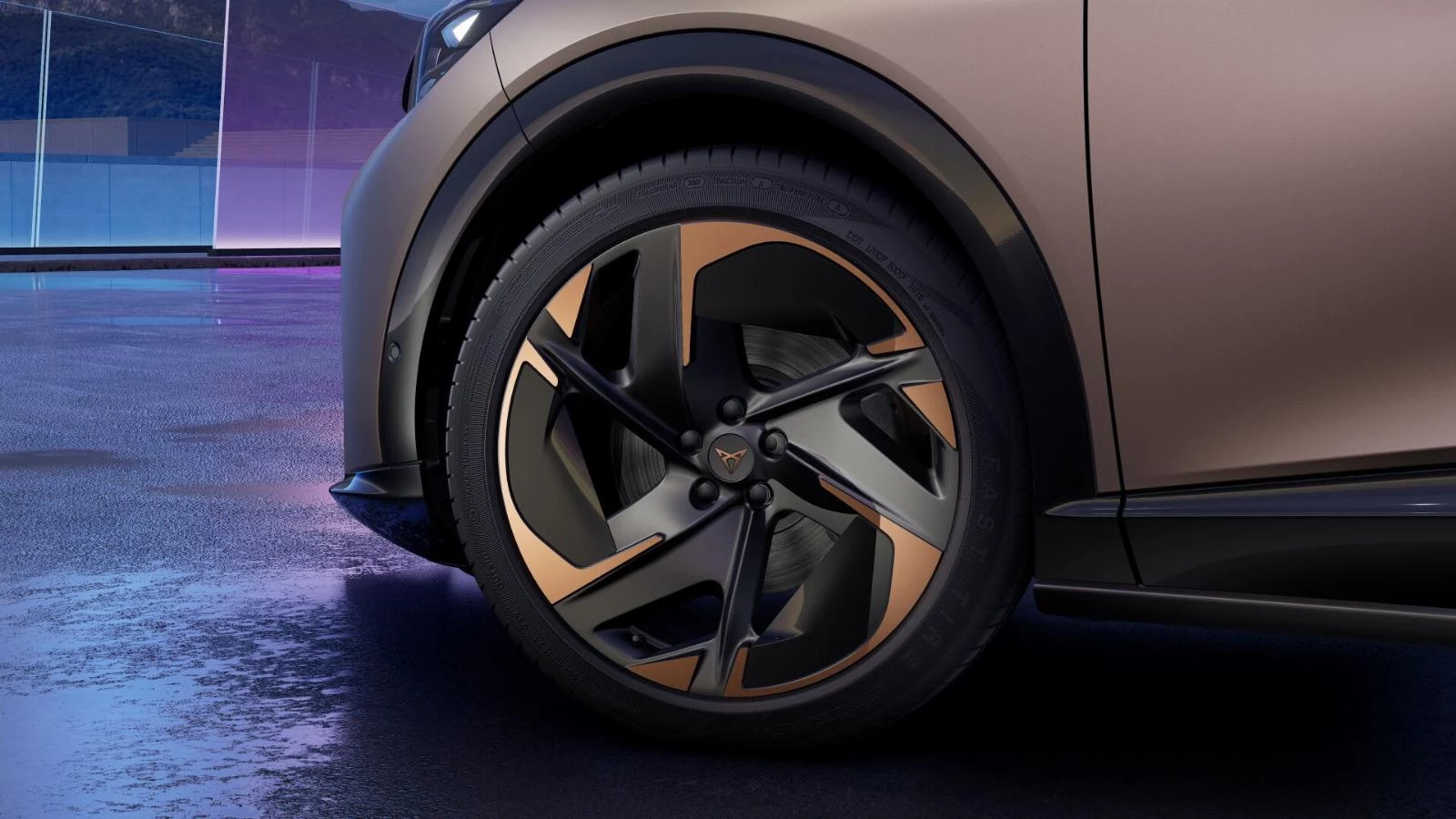 Hoofdafbeelding CUPRA Tavascan