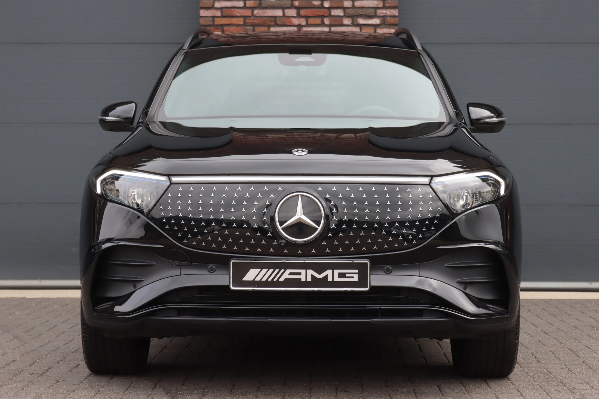 Hoofdafbeelding Mercedes-Benz EQB