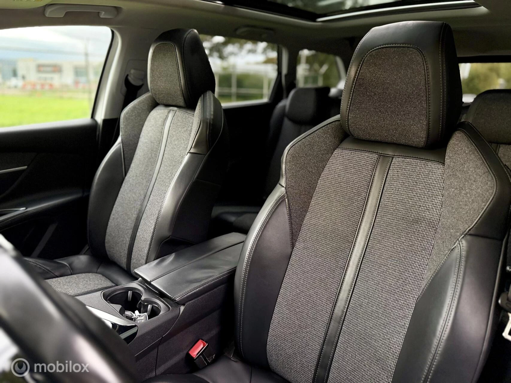 Hoofdafbeelding Peugeot 5008