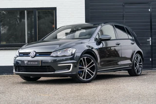 Volkswagen Golf 1.4 TSI GTE  LED / Camera / Carplay