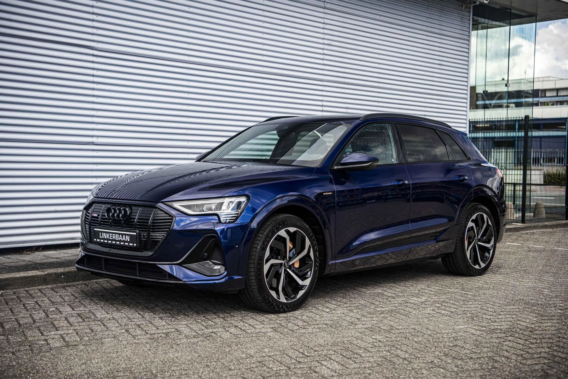 Hoofdafbeelding Audi e-tron