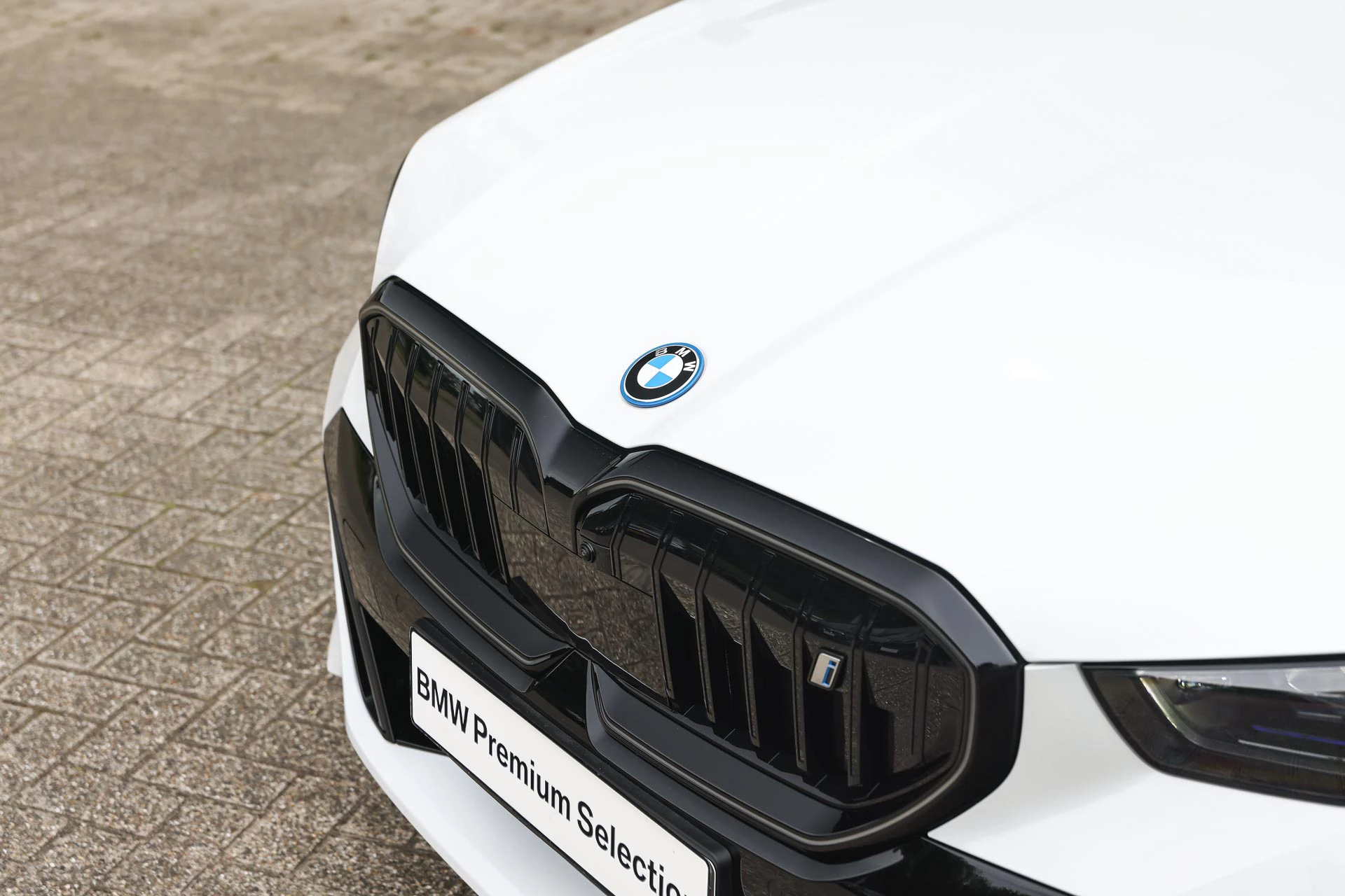 Hoofdafbeelding BMW i5