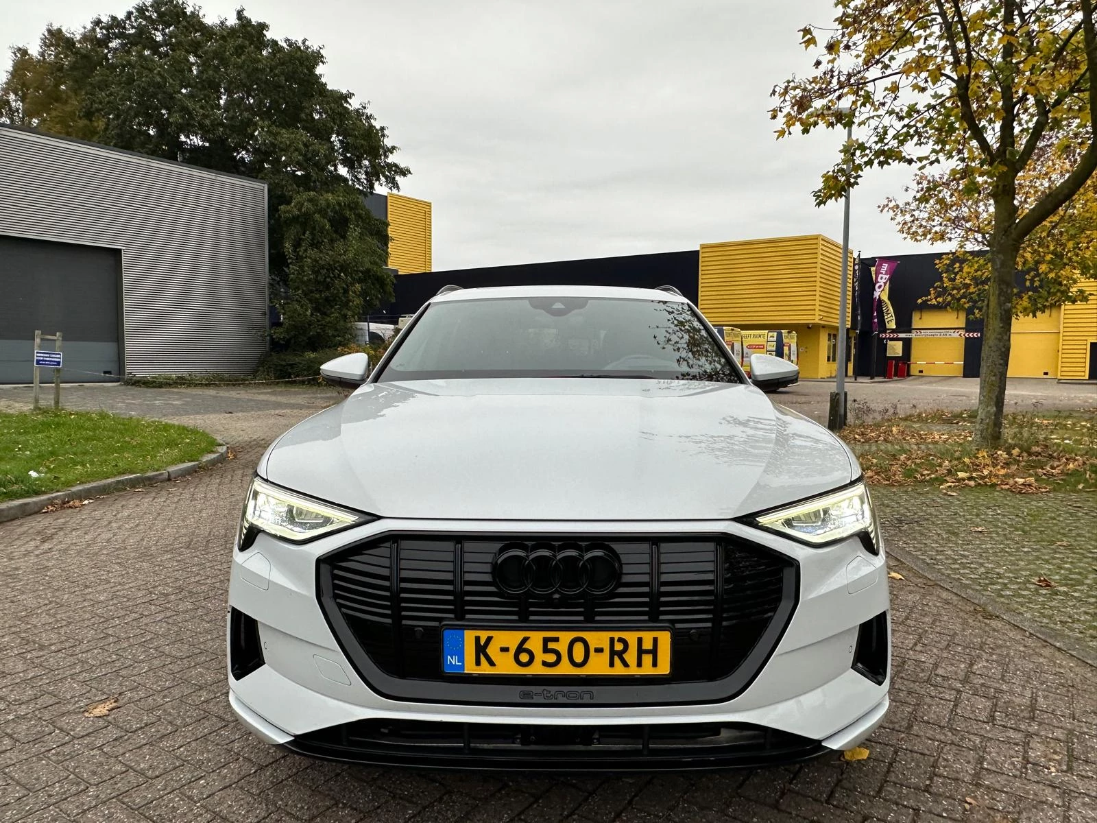 Hoofdafbeelding Audi e-tron