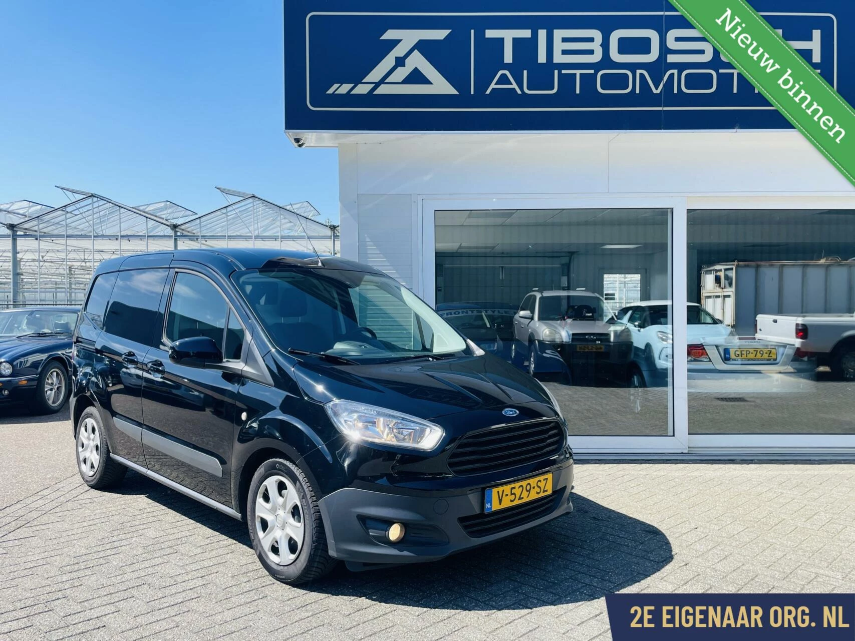 Hoofdafbeelding Ford Transit Courier
