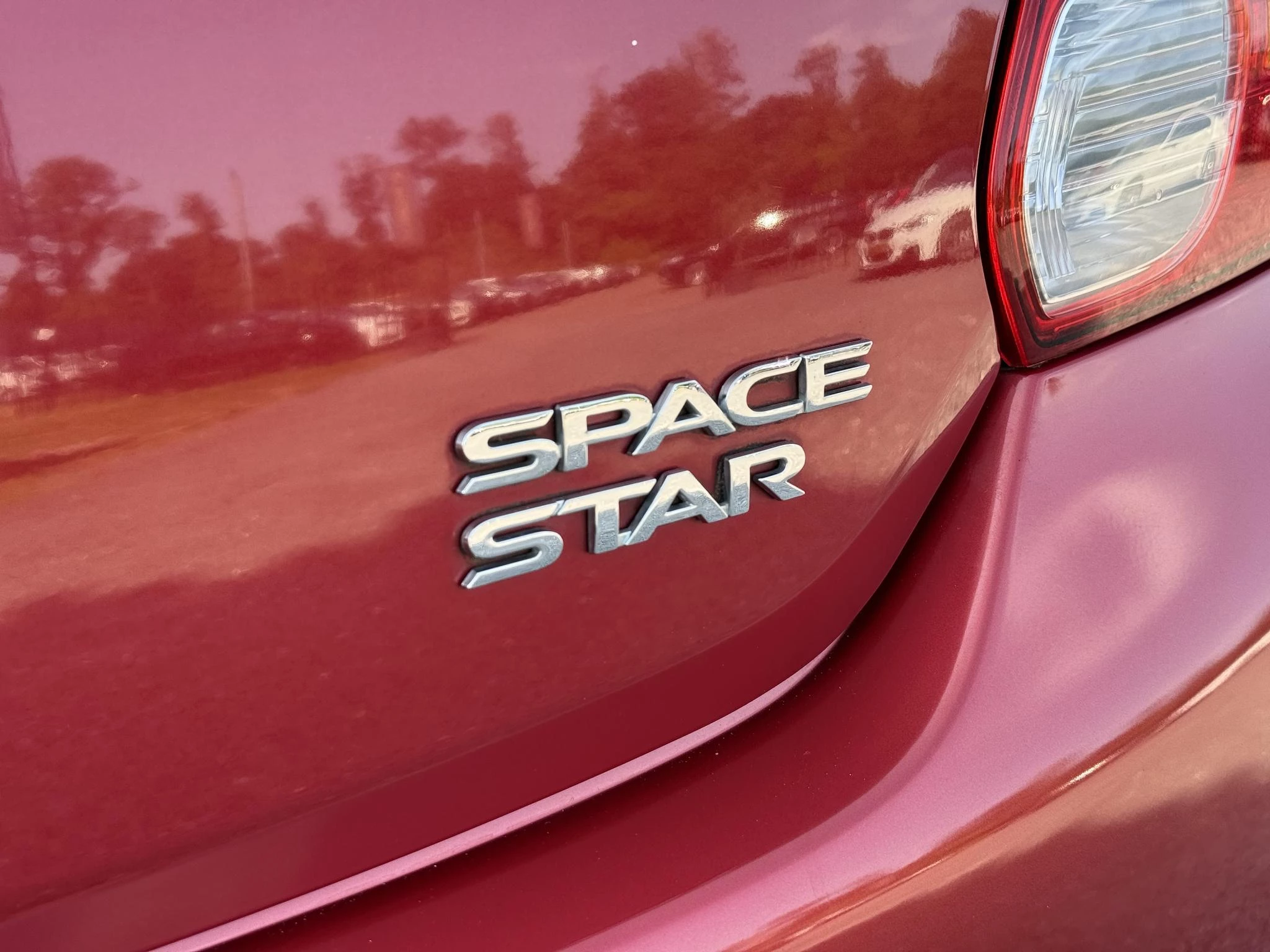 Hoofdafbeelding Mitsubishi Space Star