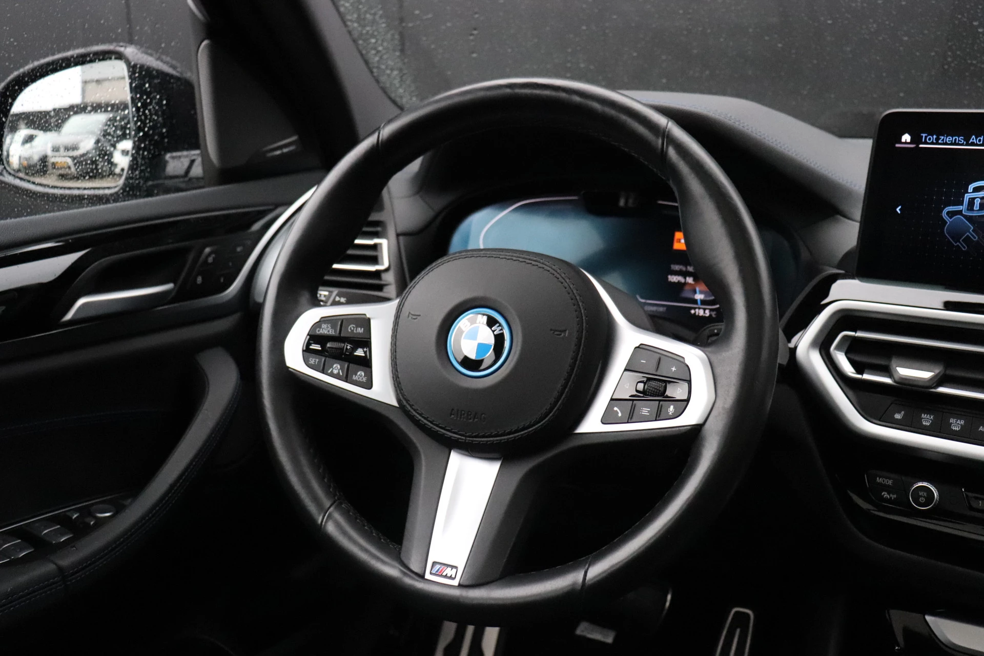 Hoofdafbeelding BMW iX3
