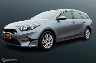 Hoofdafbeelding Kia Ceed Sportswagon Kia Ceed Sportswagon 1.5 T-GDi 160 PK 4 cilinder DynamicLine, 1400KG Trekgewicht, Clima, Cruise, Navi, App connect, Pdc + Camera, Lmv, All season banden
