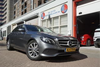 Mercedes-Benz E-Klasse 200 Business Solution | 1ste eigenaar | NL Auto | Zeer luxe | Volledig Mercedes Dealer onderhouden |