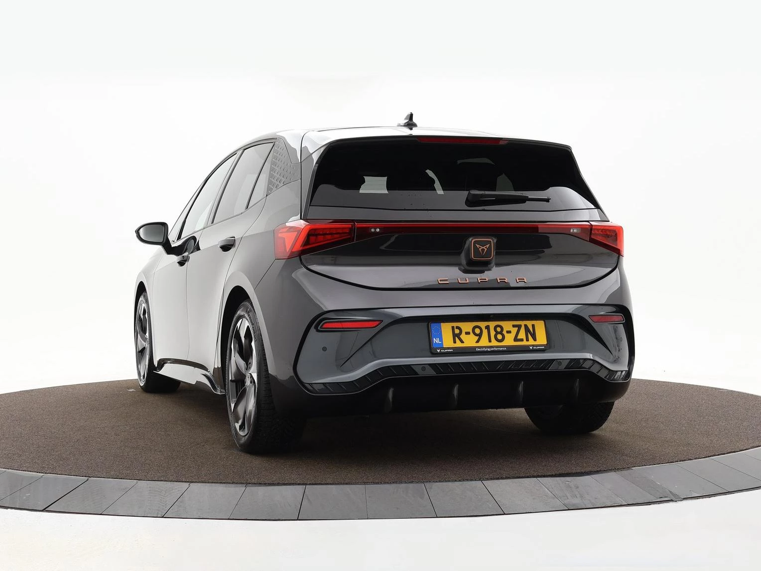 Hoofdafbeelding CUPRA Born