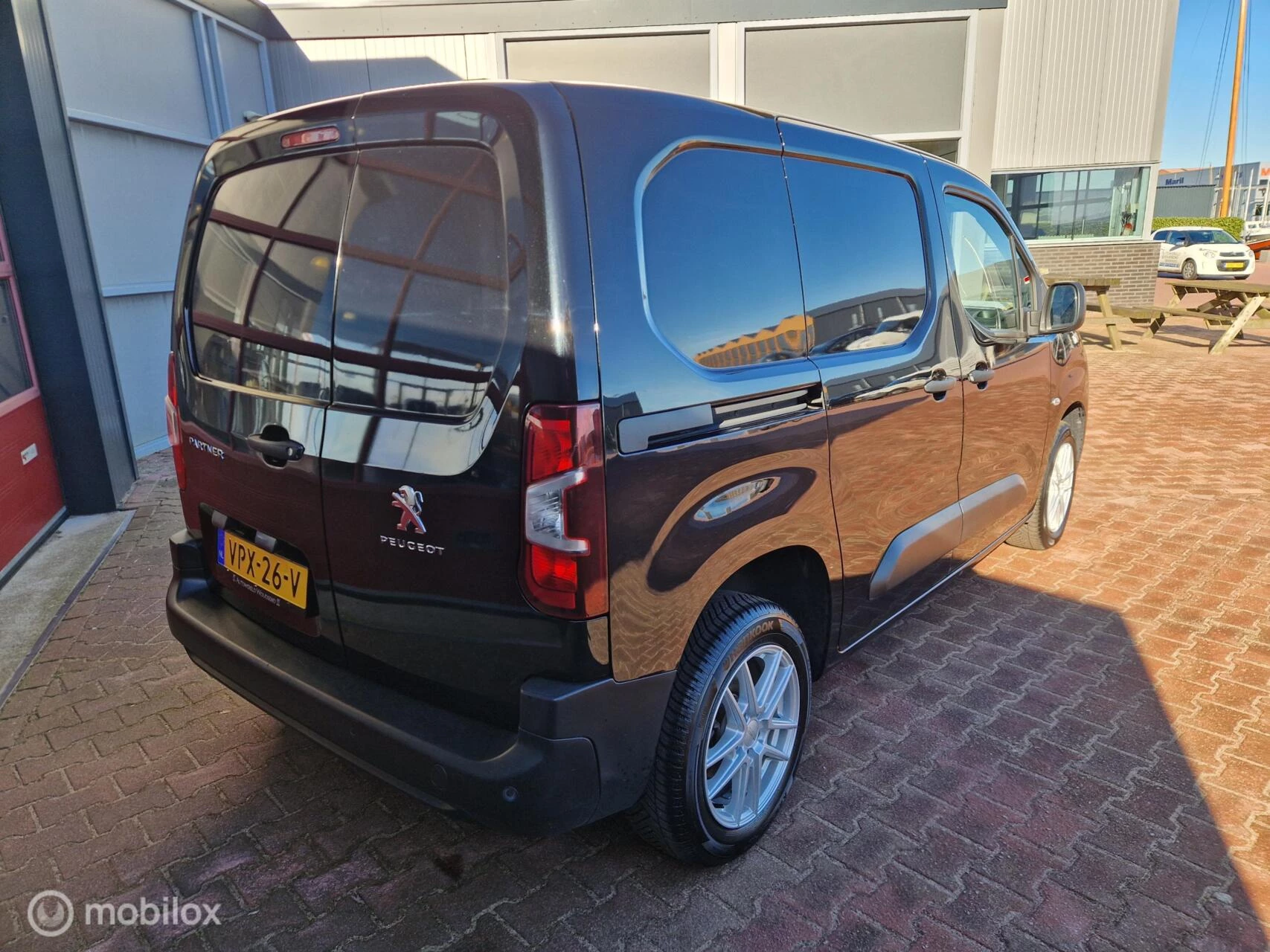 Hoofdafbeelding Peugeot Partner