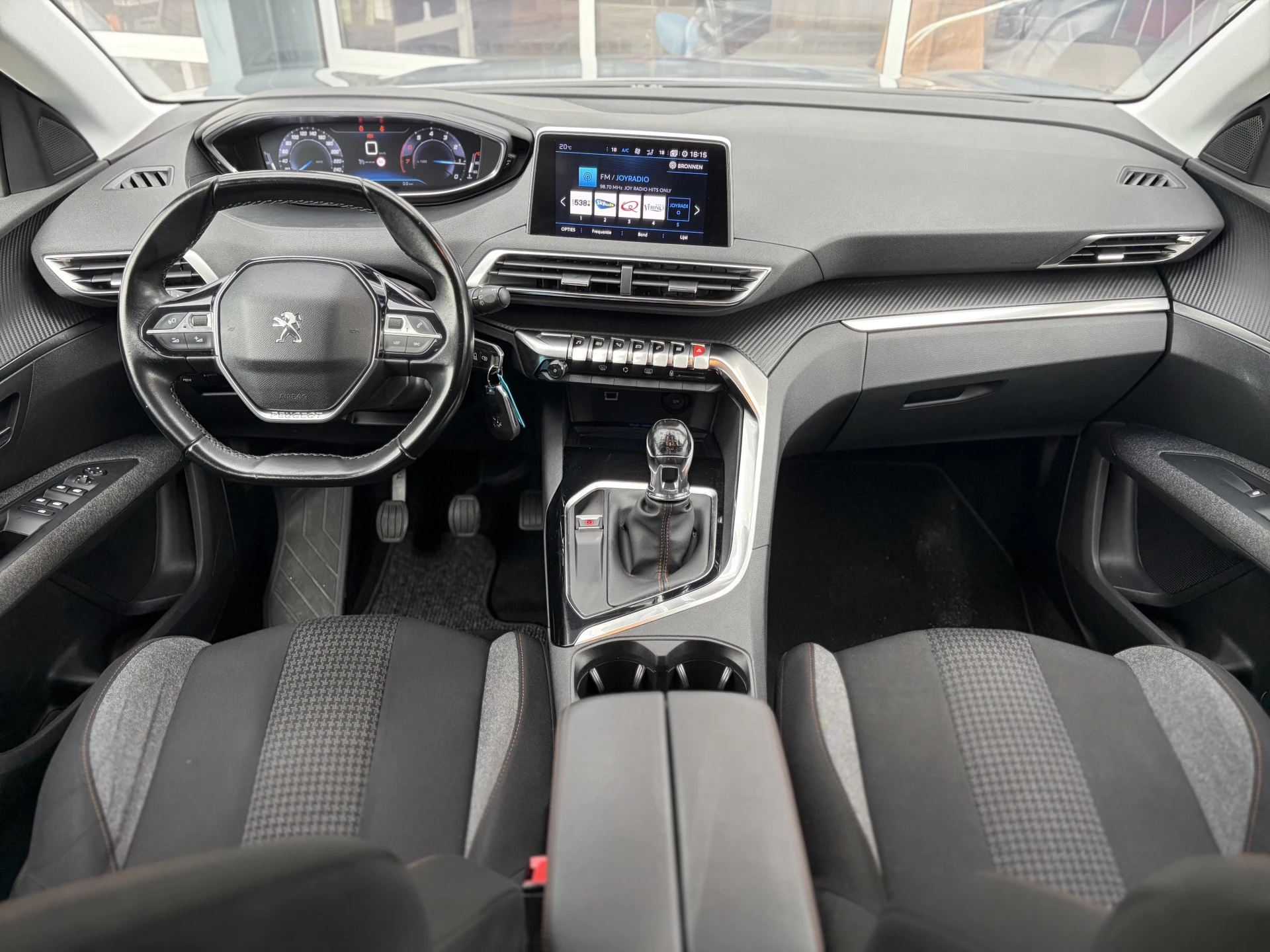 Hoofdafbeelding Peugeot 5008