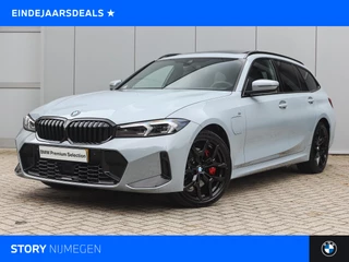 BMW 3 Serie Touring 330e High Executive M Sport Automaat / Panoramadak / Trekhaak / Sportstoelen / Comfort Access / Adaptieve LED / Stoelverwarming / BMW Live Cockpit Professional