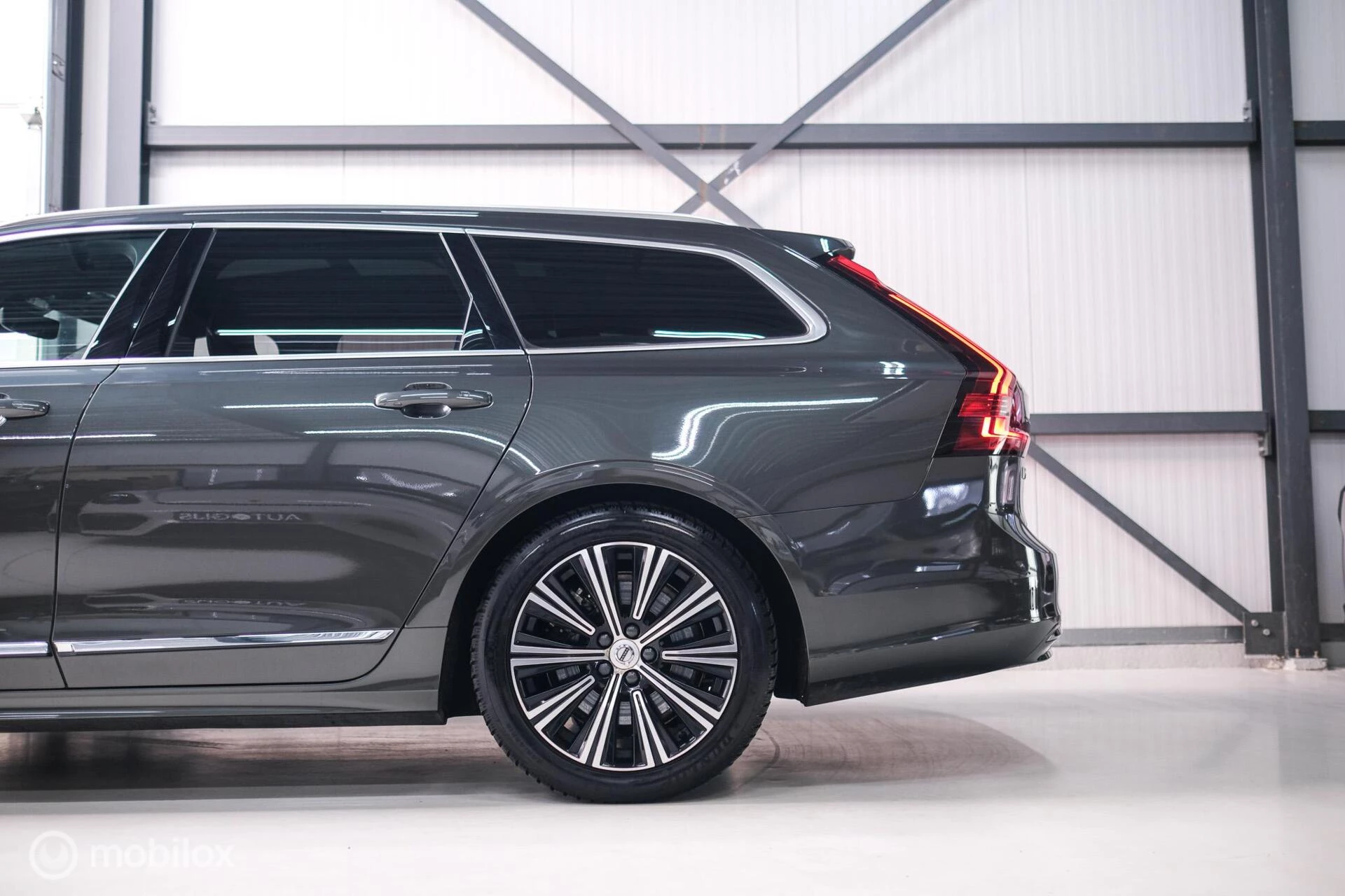 Hoofdafbeelding Volvo V90