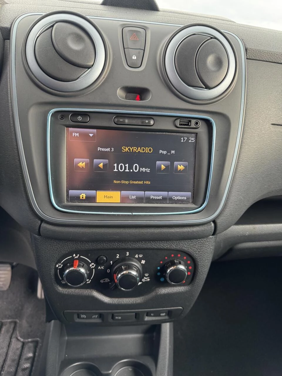 Hoofdafbeelding Dacia Lodgy