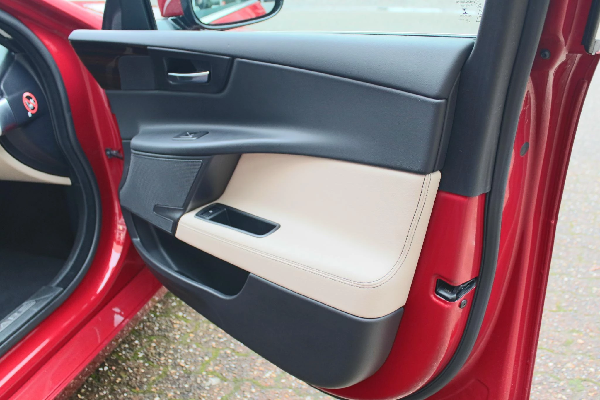 Hoofdafbeelding Jaguar XE