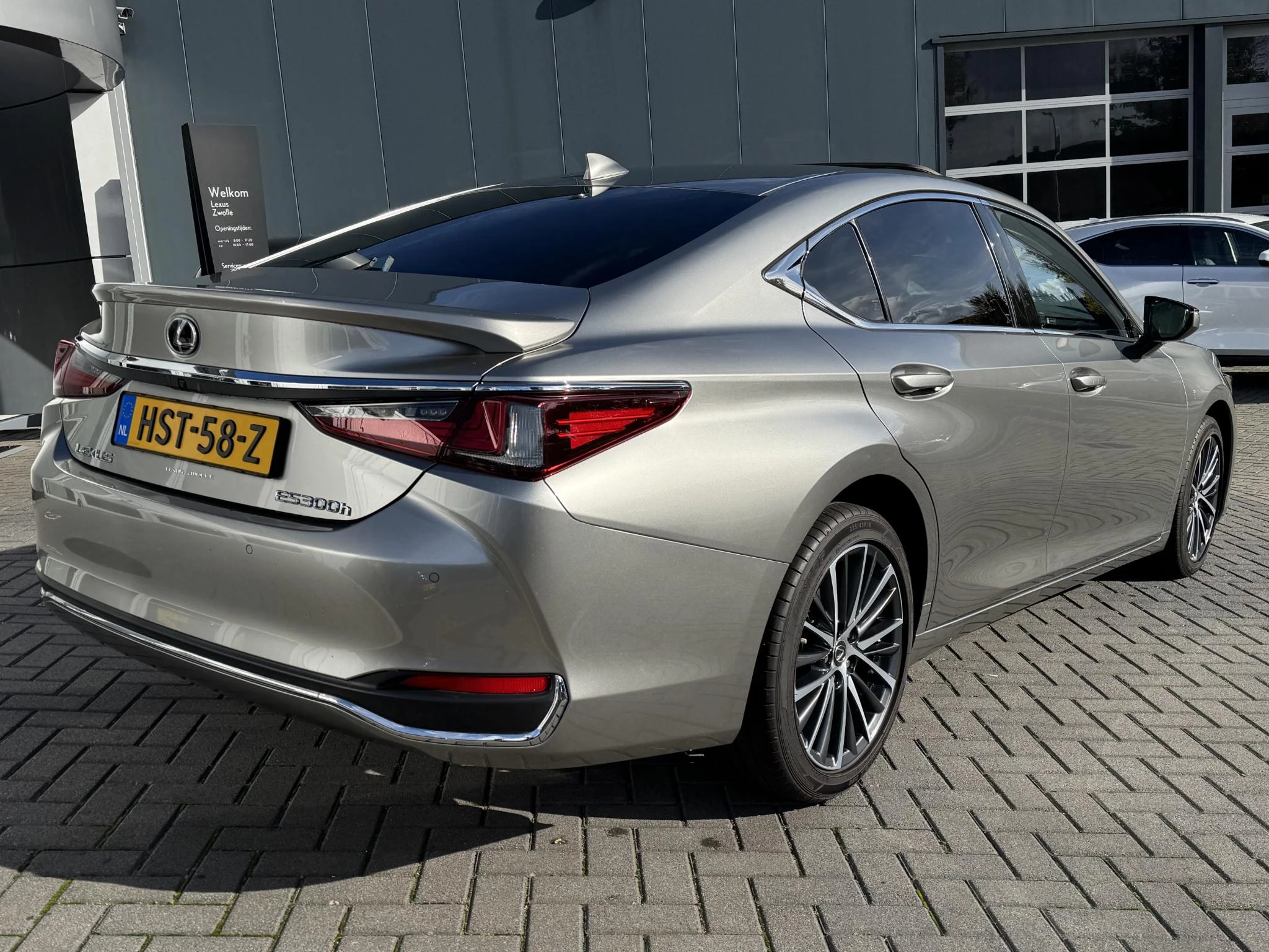 Hoofdafbeelding Lexus ES