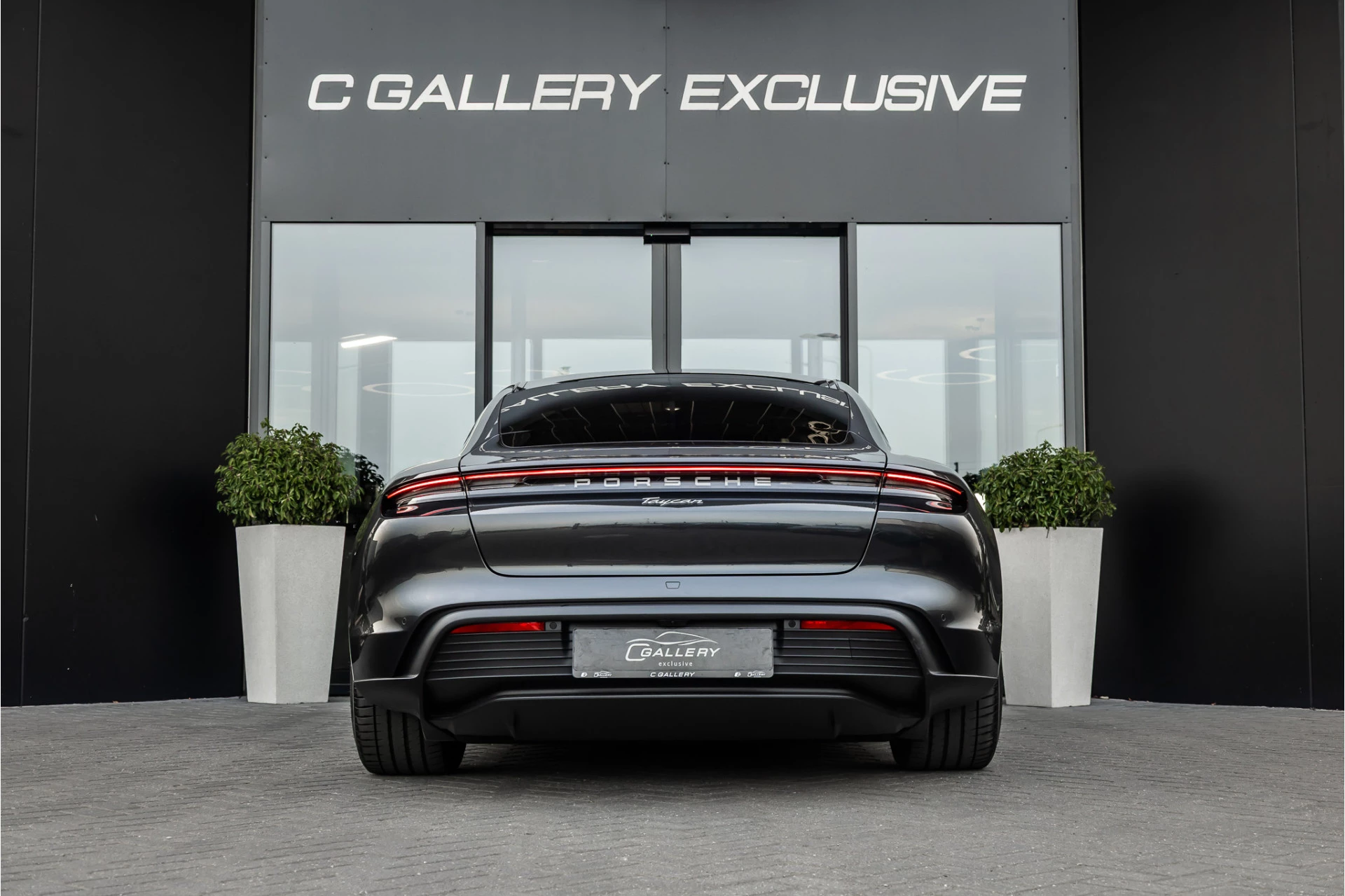 Hoofdafbeelding Porsche Taycan