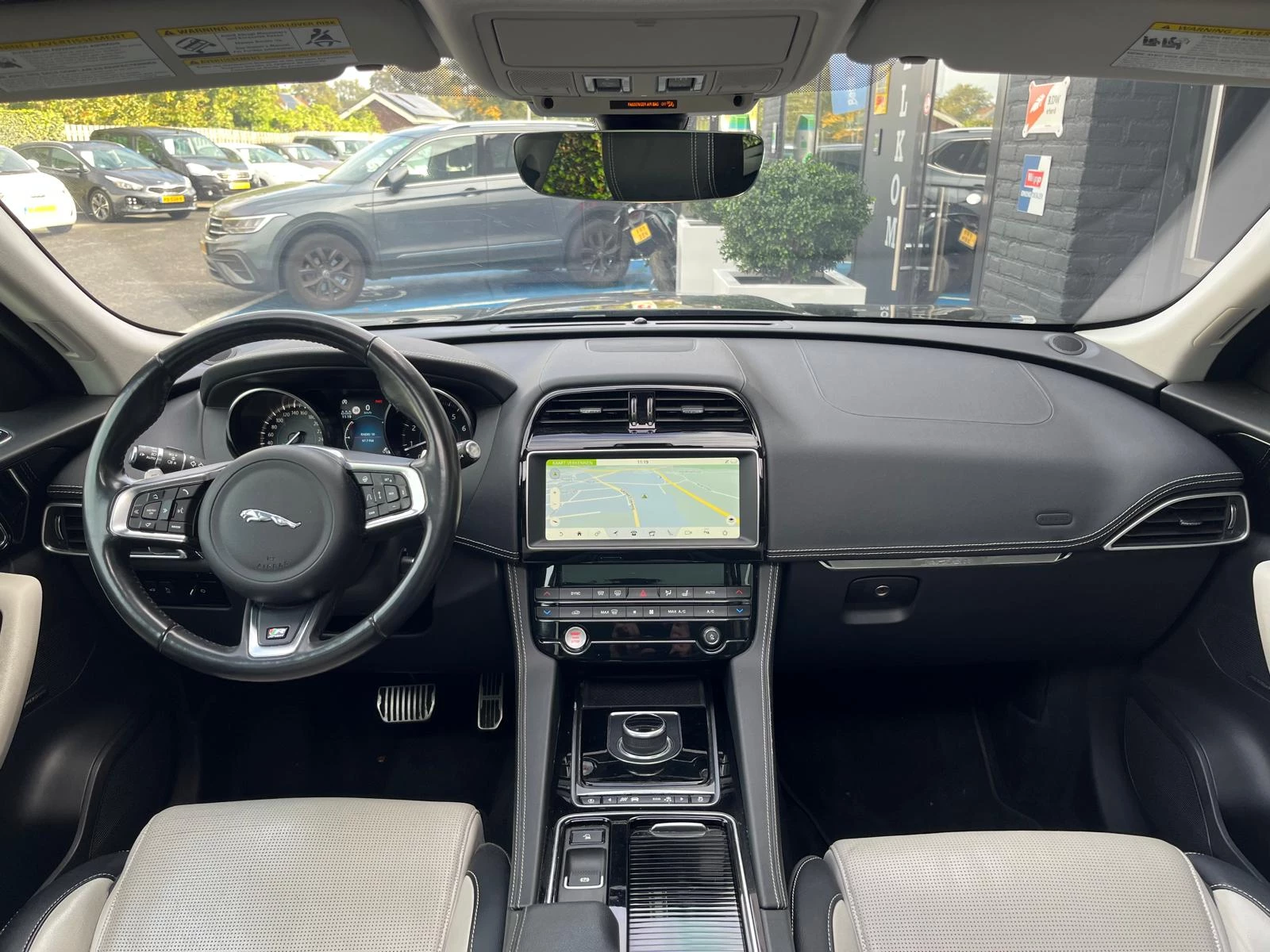 Hoofdafbeelding Jaguar F-PACE