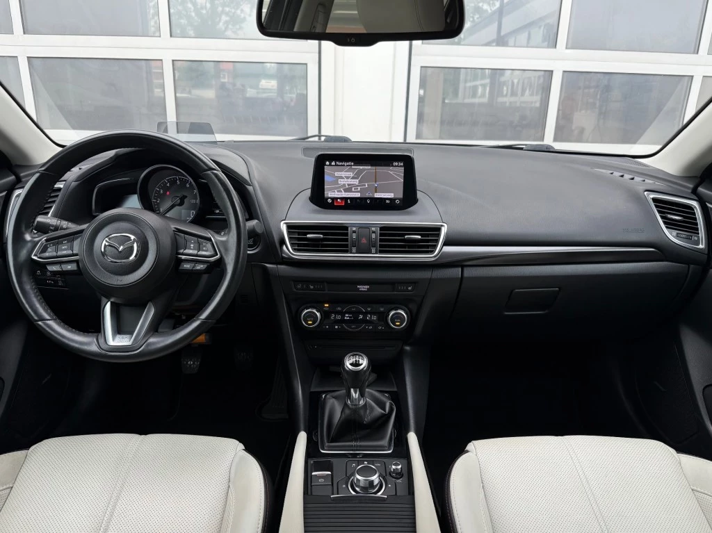 Hoofdafbeelding Mazda 3