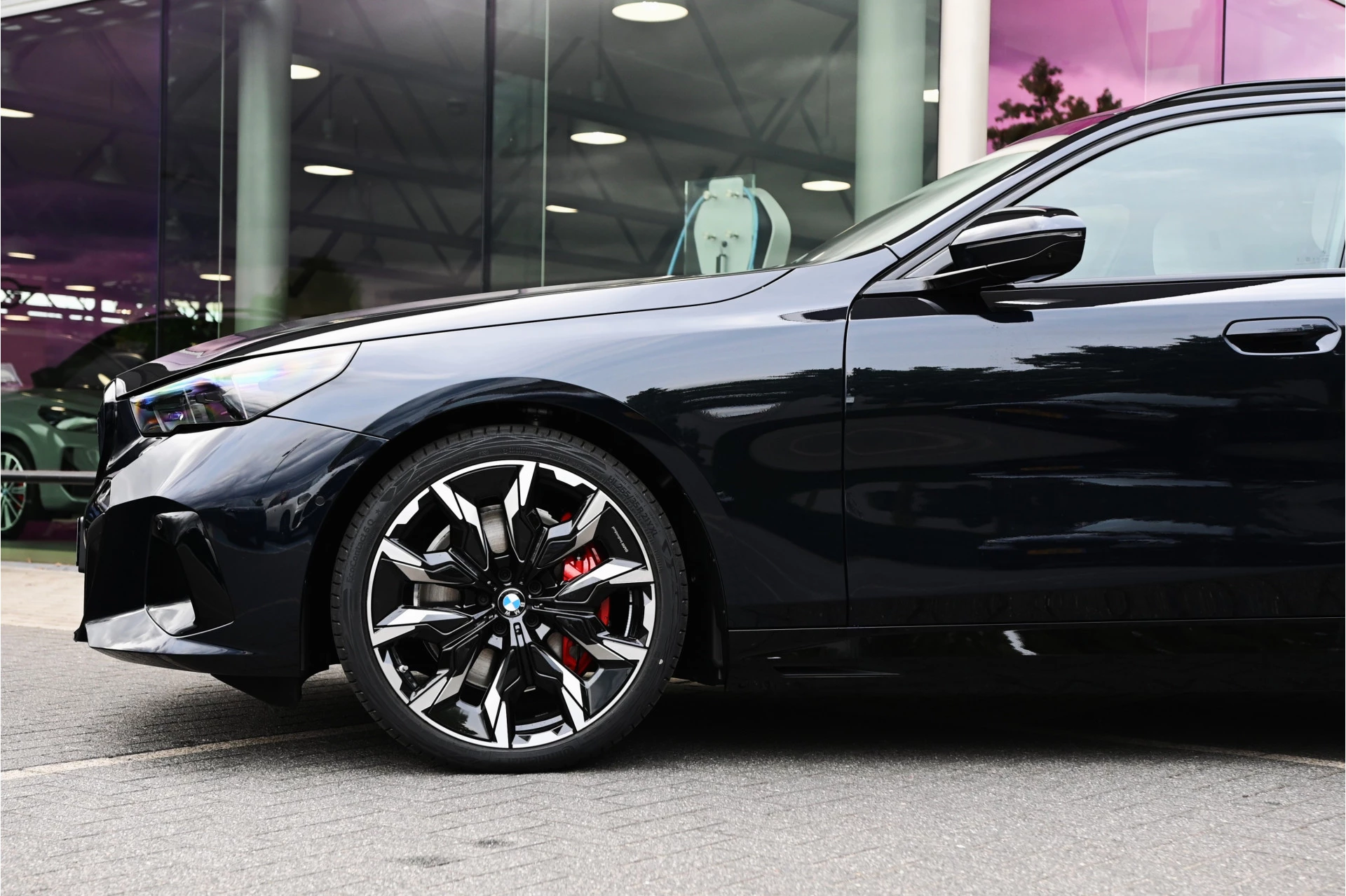 Hoofdafbeelding BMW i5