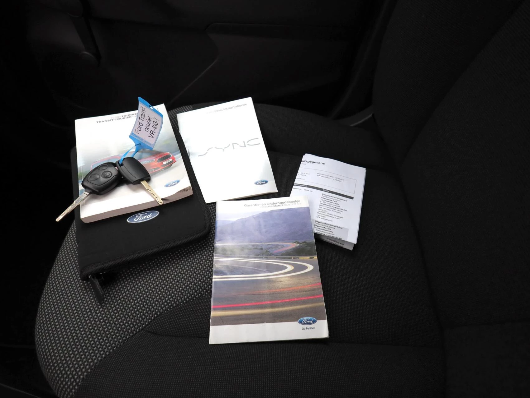 Hoofdafbeelding Ford Transit Courier