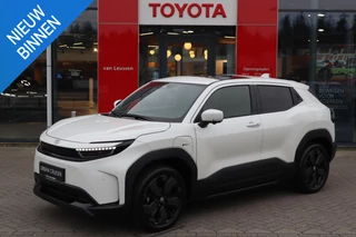 Toyota Urban Cruiser EXECUTIVE 61KWH PANODAK JBL-AUDIO 360°CAMERA 19"LM-VELGEN LED-PRISMA STOEL/STUURVERWARMING DIRECT LEVERBAAR!