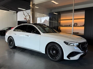 Mercedes-Benz E-klasse 200 AMG Night Edition 2024 garantie Panorama Sfeerverl.