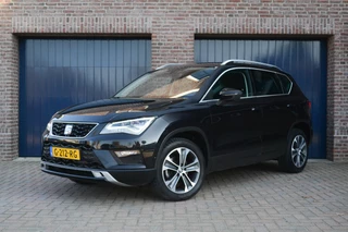 Hoofdafbeelding SEAT Ateca SEAT Ateca 1.0 EcoTSI Style Business Intense | Camera | Carplay/Android Auto | DAB | Led