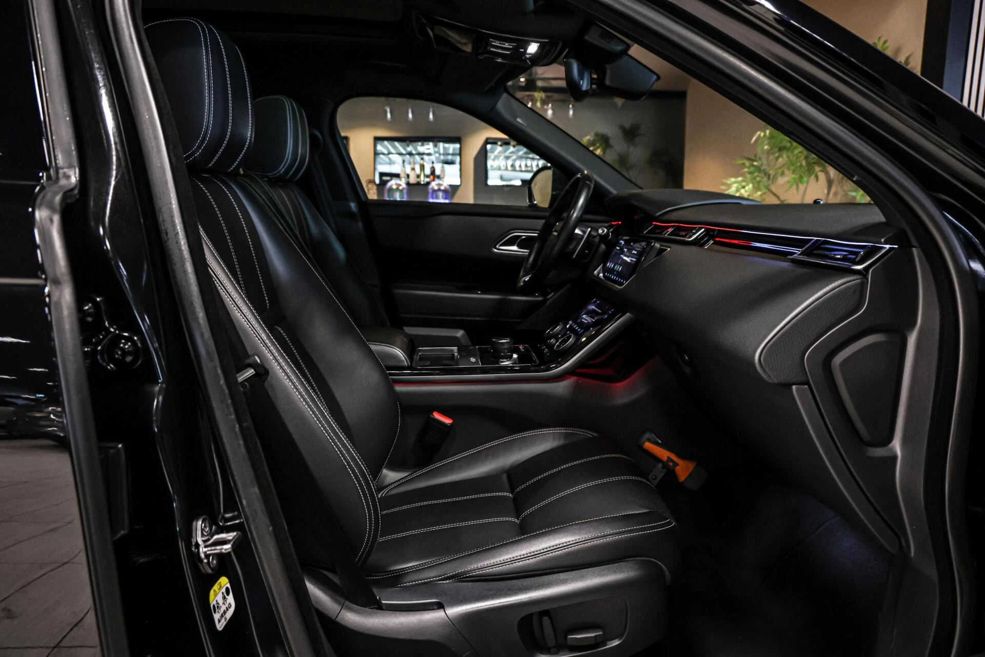 Hoofdafbeelding Land Rover Range Rover Velar