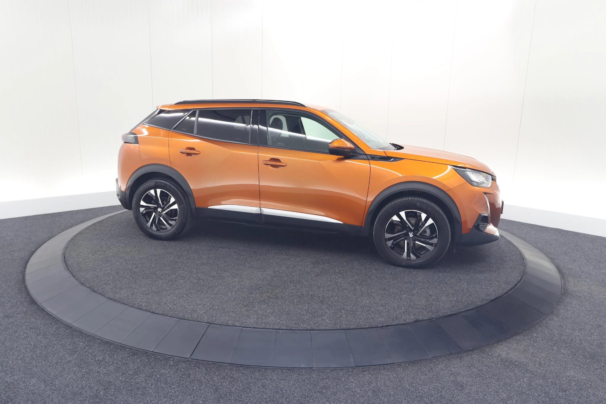 Hoofdafbeelding Peugeot e-2008