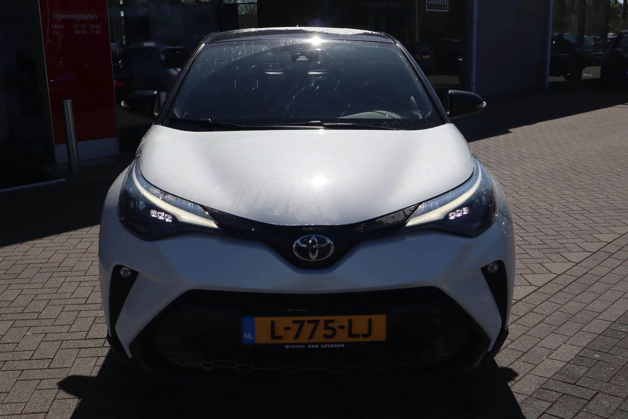 Hoofdafbeelding Toyota C-HR