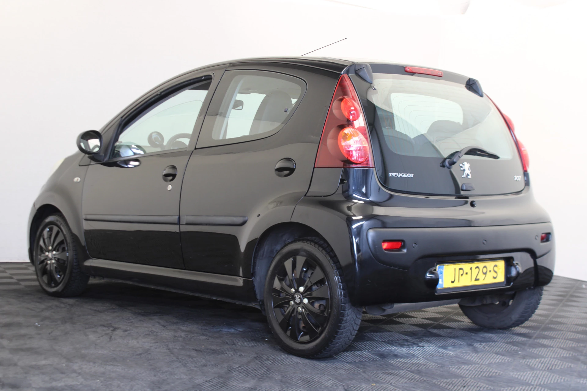 Hoofdafbeelding Peugeot 107