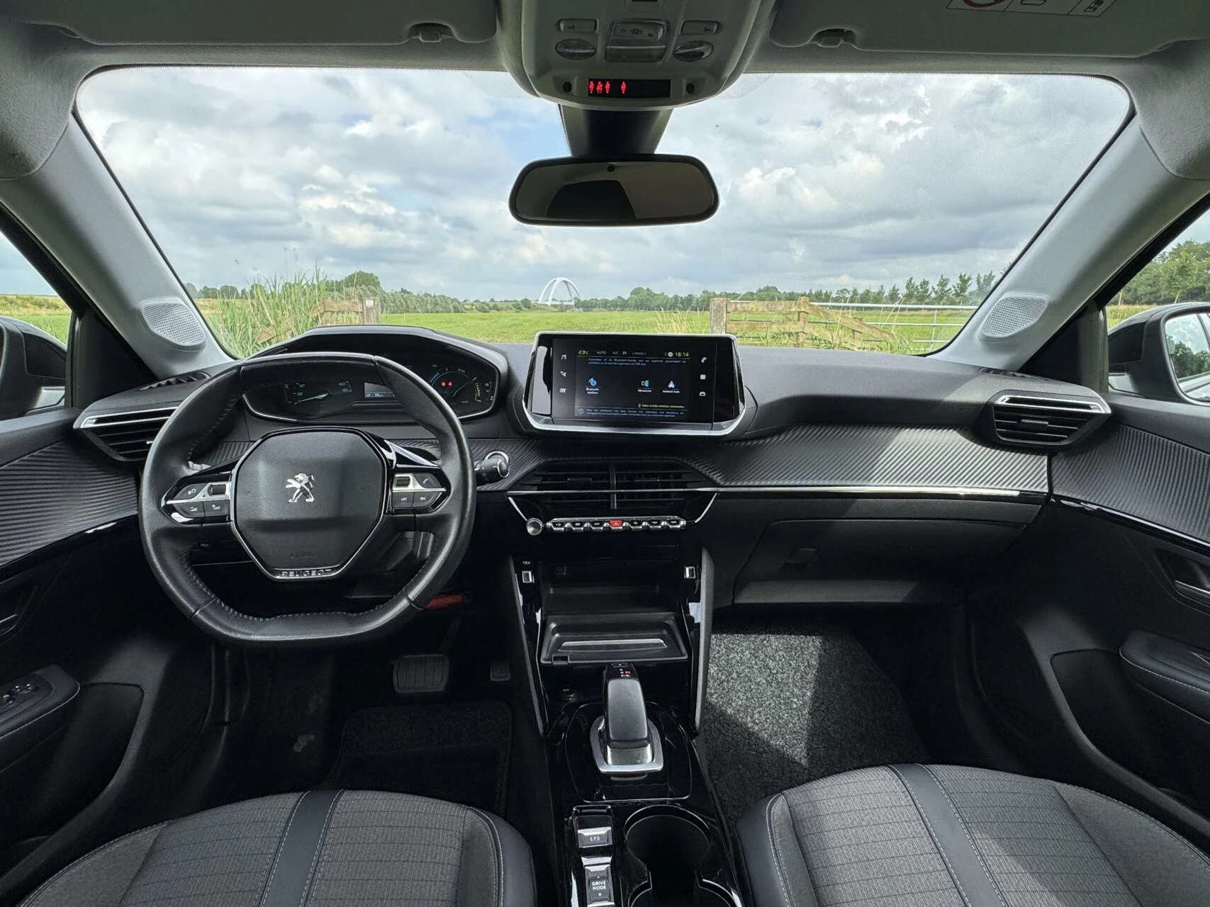 Hoofdafbeelding Peugeot e-208