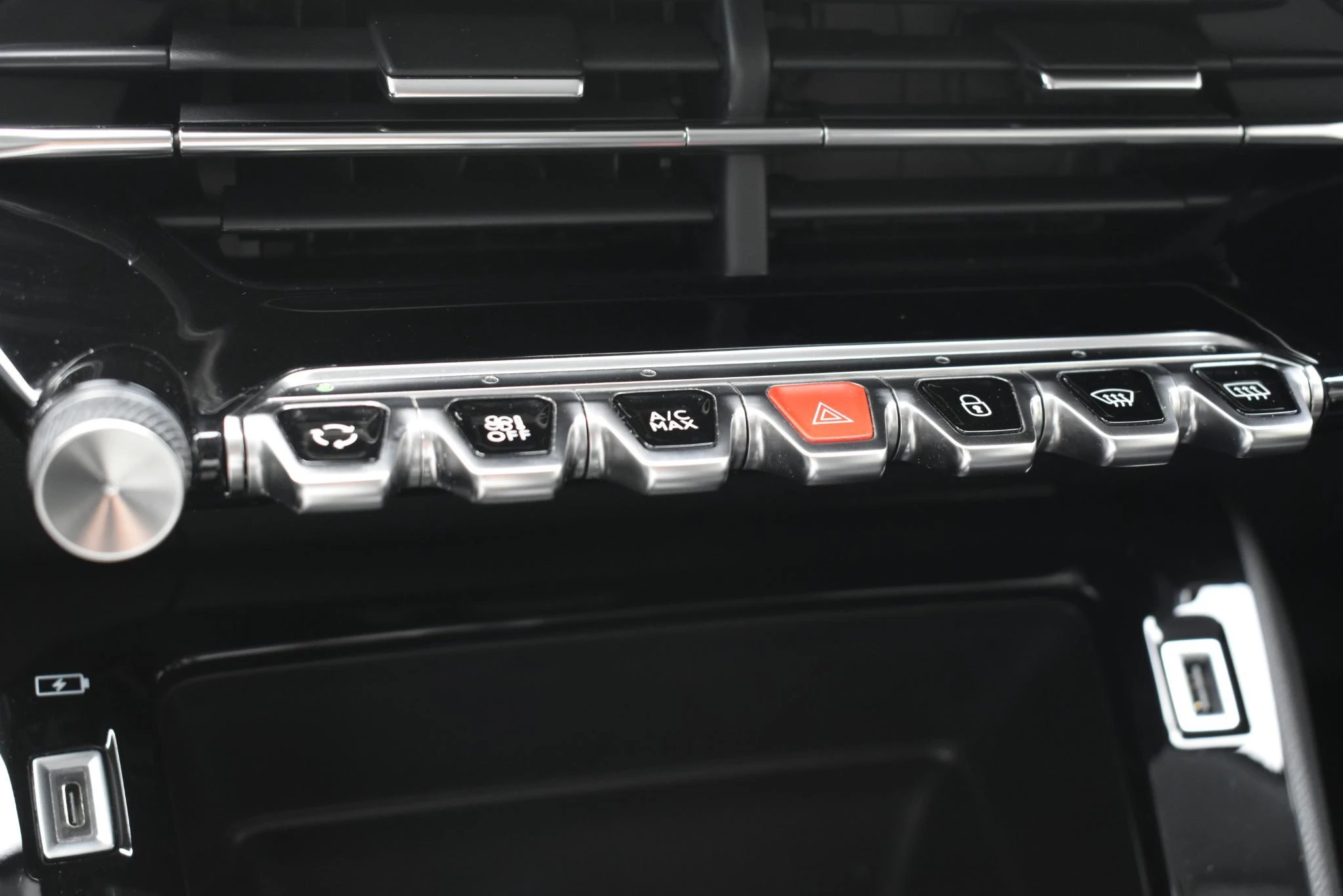 Hoofdafbeelding Peugeot e-208